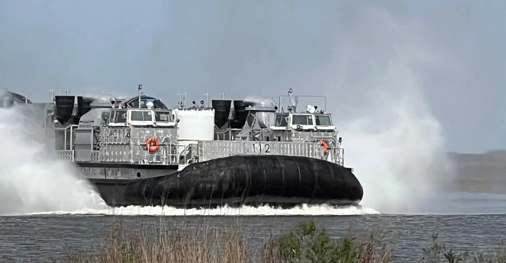 미 해군, 향상된 해변 상륙을 위한 13번째 ‘SSC’ LCAC 112를&nbsp;인도