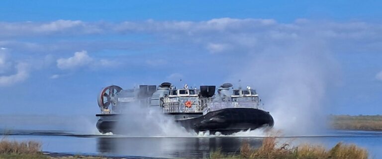 미 해군, 새 LCAC 116 인도 수령